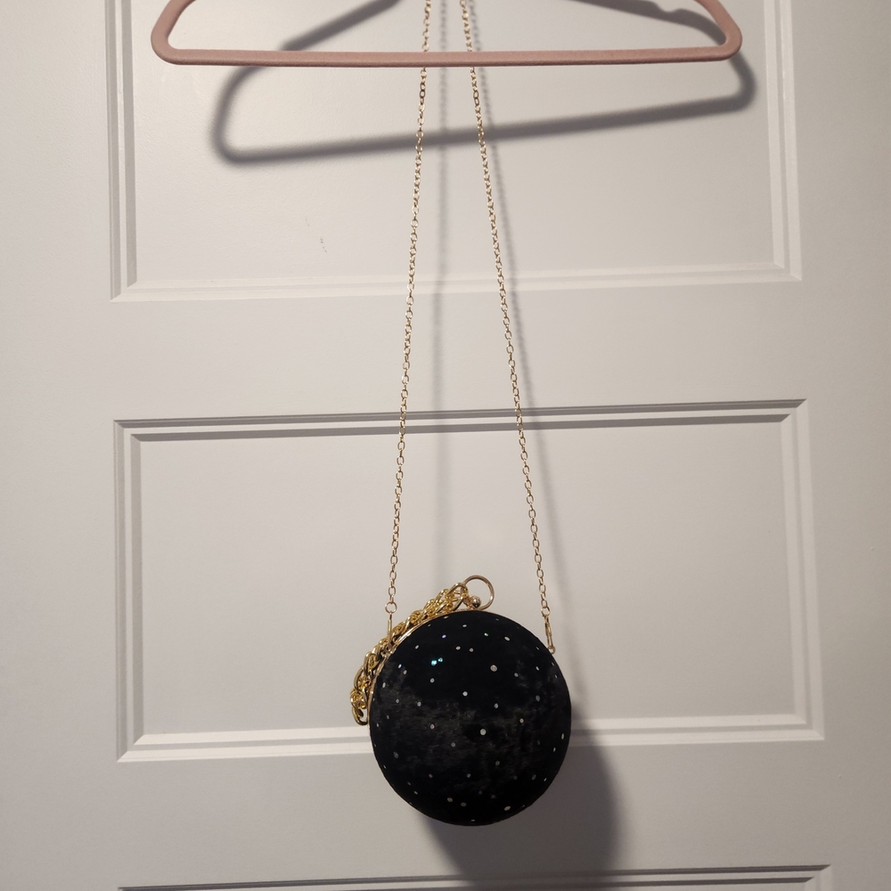 SHEIN Black and Gold Mini Bag with Sparkle Accents - Picture 2 of 8
